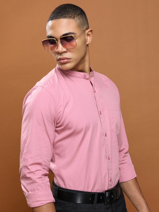 Highlander Men Pink Solid Slim Fit Casual Shirts 