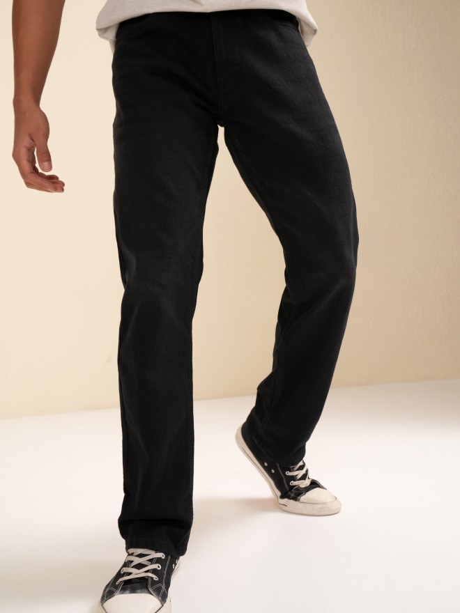 Highlander Men Black Tapered Fit Clean Look  Jeans 