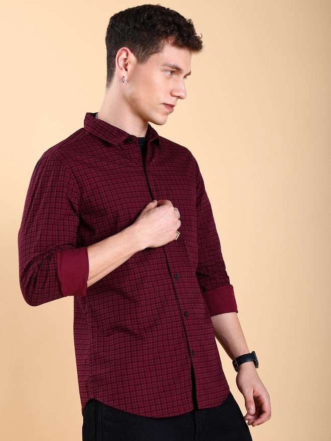 Highlander Men Maroon Checked Slim Fit Casual Shirts 