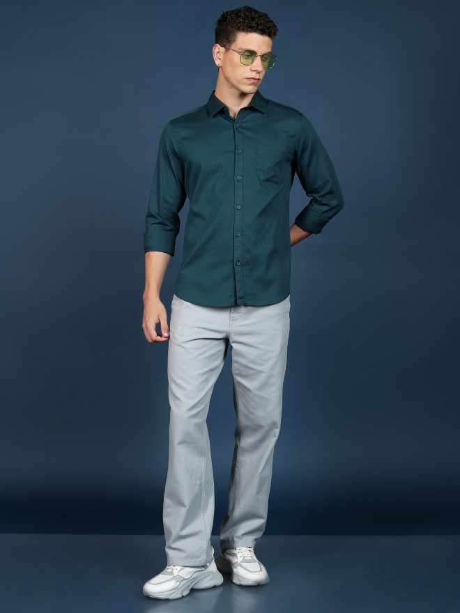 Highlander Men Teal Solid Slim Fit Casual Shirts 