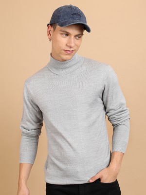 Men Solid Sweater