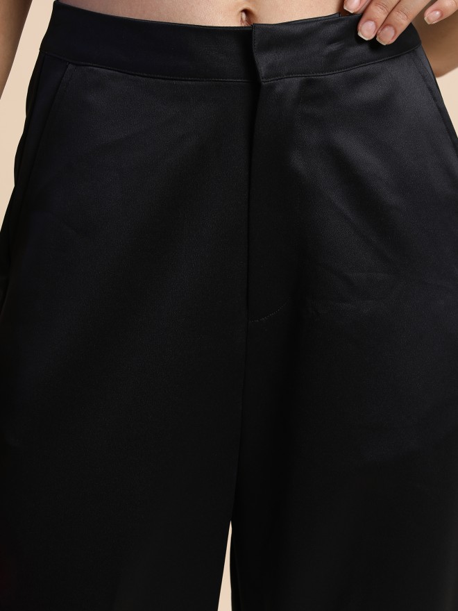 Women Black Regular Fit Solid Casual Trousers