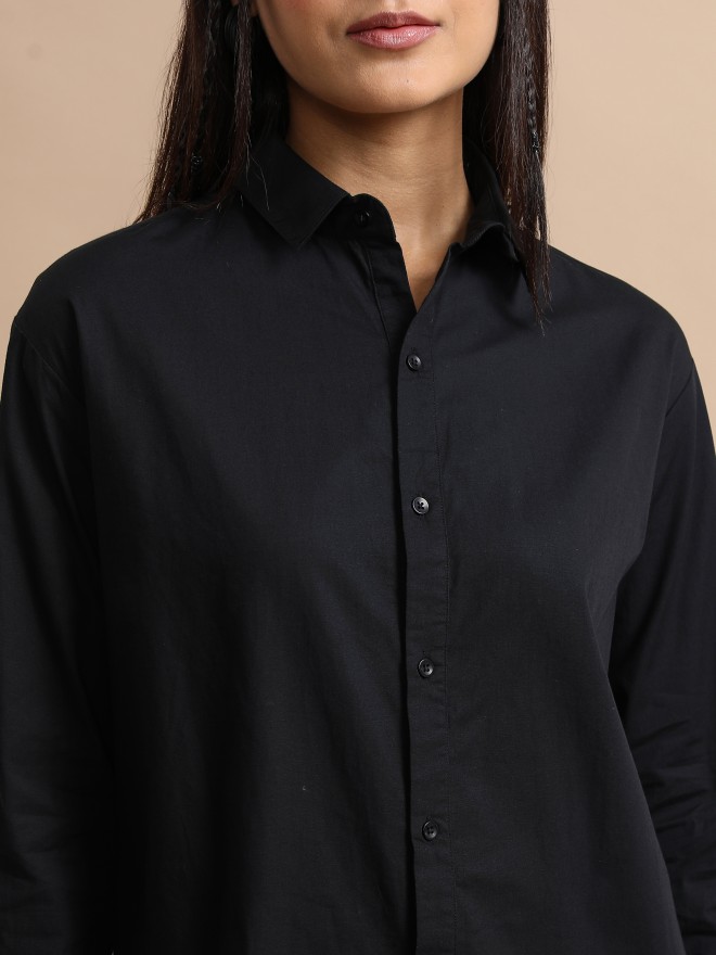 Tokyo Talkies Women Black Solid Casual Shirts 