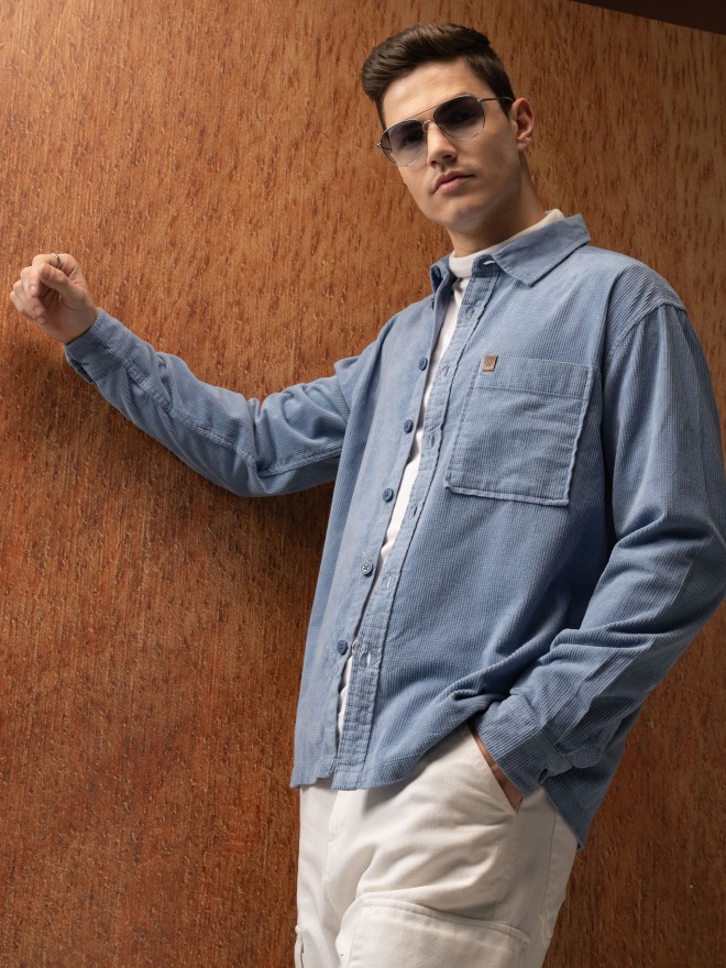 Locomotive Men Blue Solid Oversized Fit Casual Shirts 