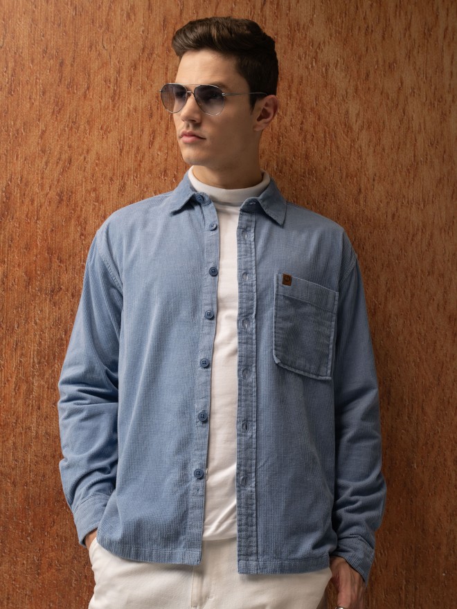 Locomotive Men Blue Solid Oversized Fit Casual Shirts 