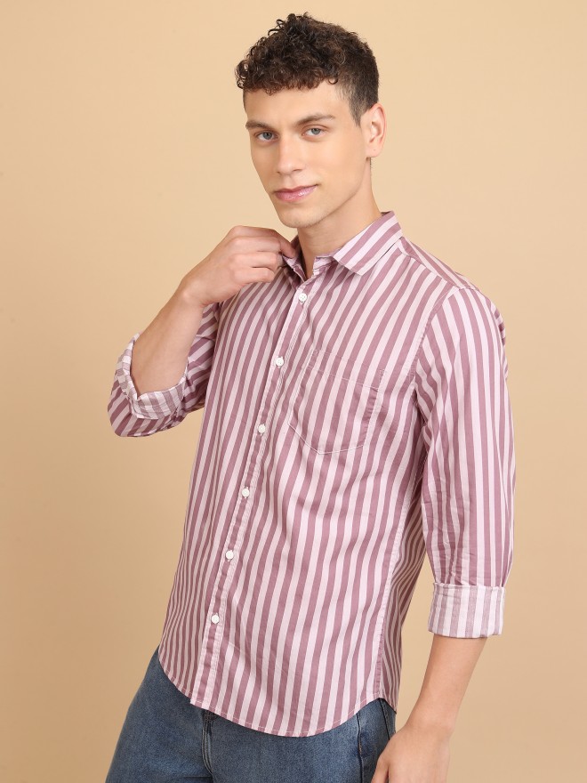 Highlander Men Pink Striped Slim Fit Casual Shirts 