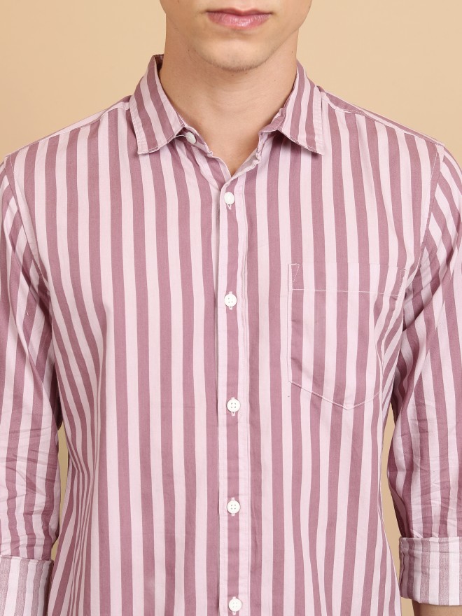 Highlander Men Pink Striped Slim Fit Casual Shirts 