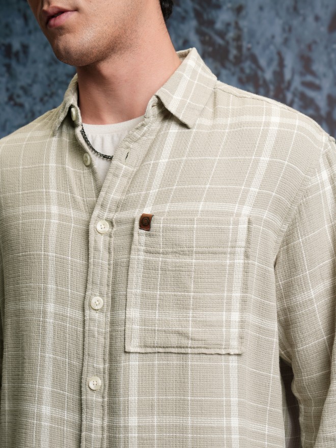 Locomotive Men Grey Checked Oversized Fit Casual Shirts 