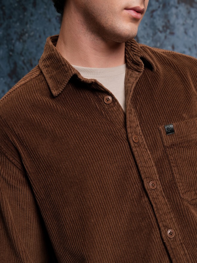 Locomotive Men Brown Solid Oversized Fit Casual Shirts 