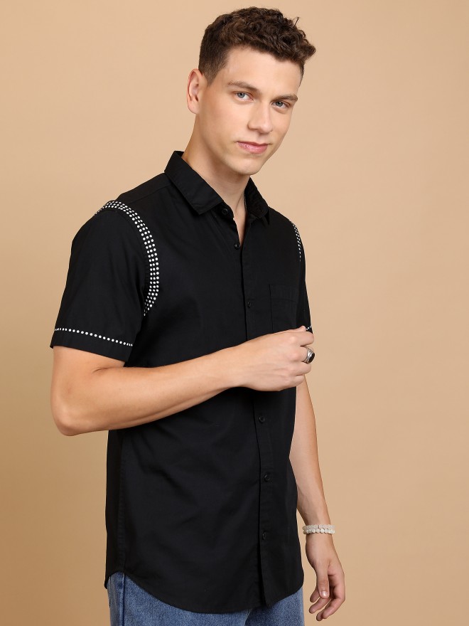 Highlander Men Black Printed Regular Fit Casual Shirts 