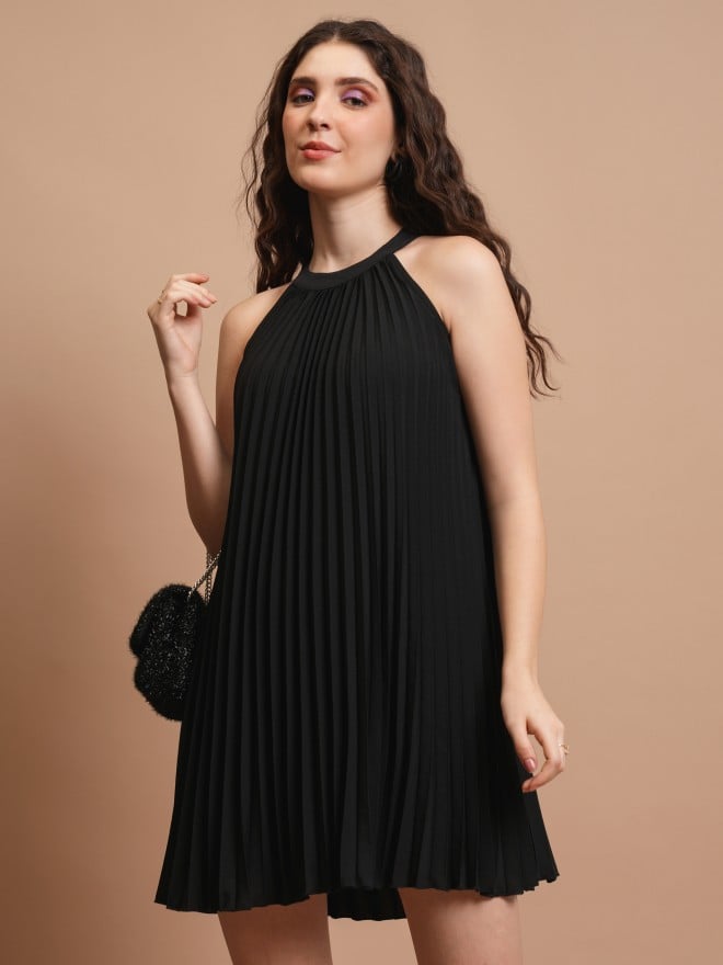 A-line Halterneck Dress - Black - Ladies