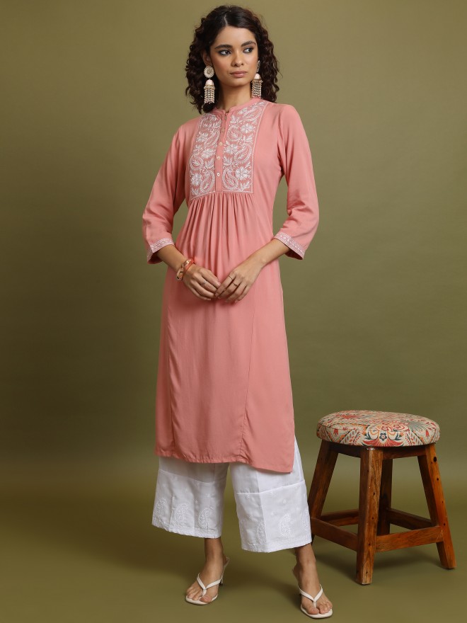 Vishudh Women Peach Embroidered Straight Kurtas 