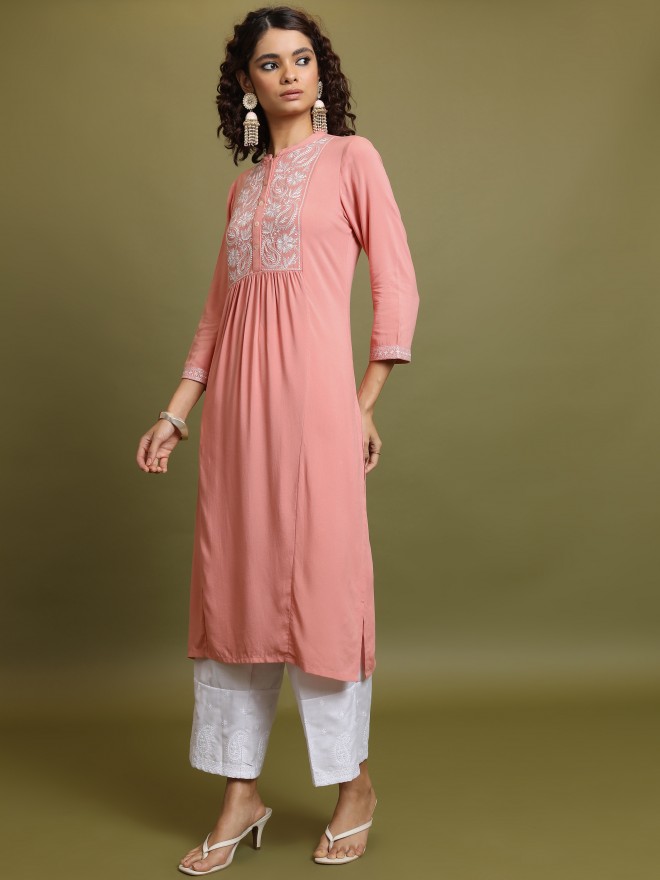 Vishudh Women Peach Embroidered Straight Kurtas 