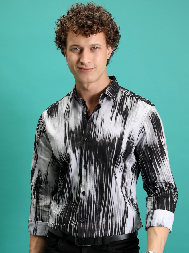 Highlander Men Black Printed Slim Fit Casual Shirts 