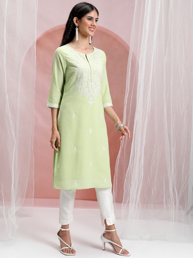 Vishudh Women Green Embroidered Straight Kurtas 