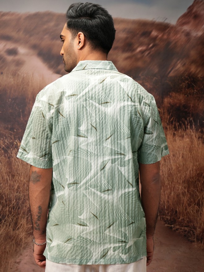 Locomotive Men Green Printed Relaxed Fit Casual Shirts 