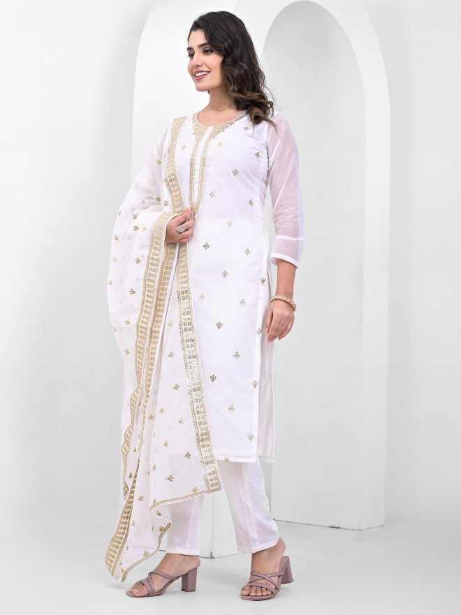 Vishudh Women White Embroidered Kurta Sets 