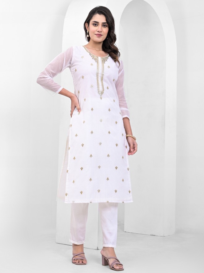 Vishudh Women White Embroidered Kurta Sets 