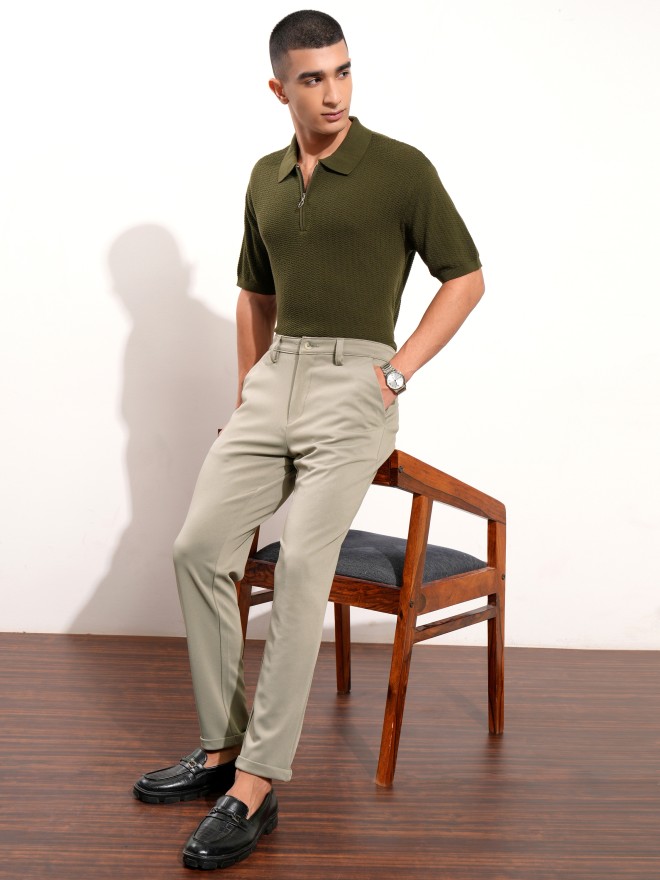 Highlander Men Green Slim Fit Solid Chinos