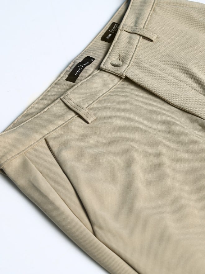 Highlander Men Beige Slim Fit Solid Chinos