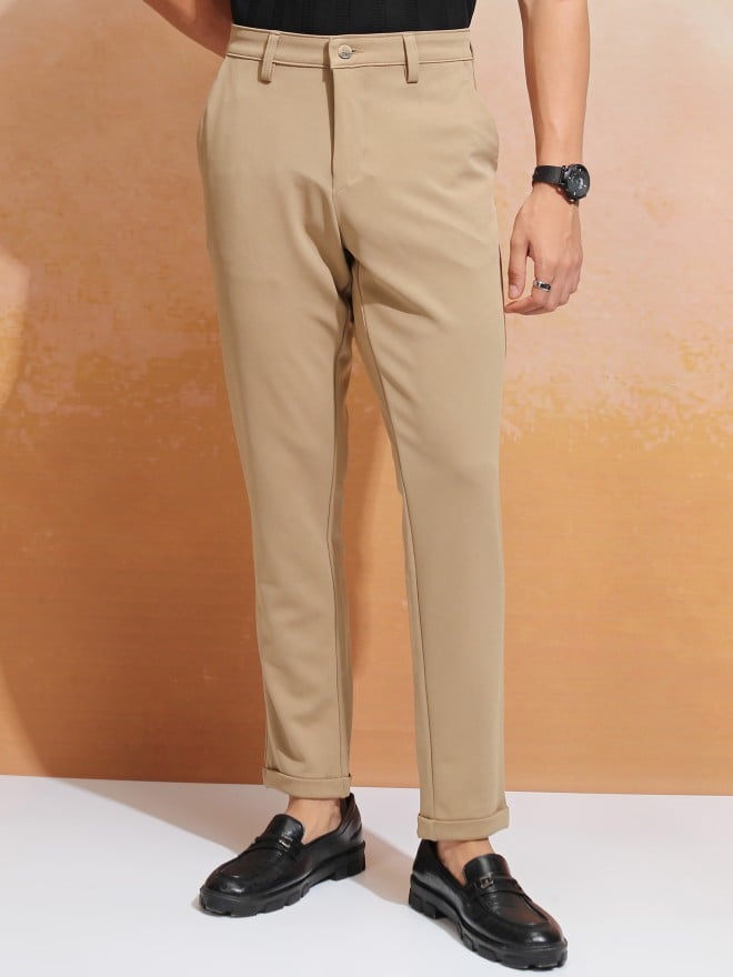 Highlander Men Beige Slim Fit Solid Chinos