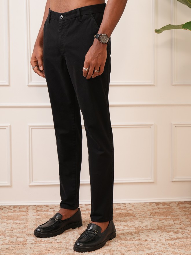 Locomotive Men Black Regular Fit Solid Chinos