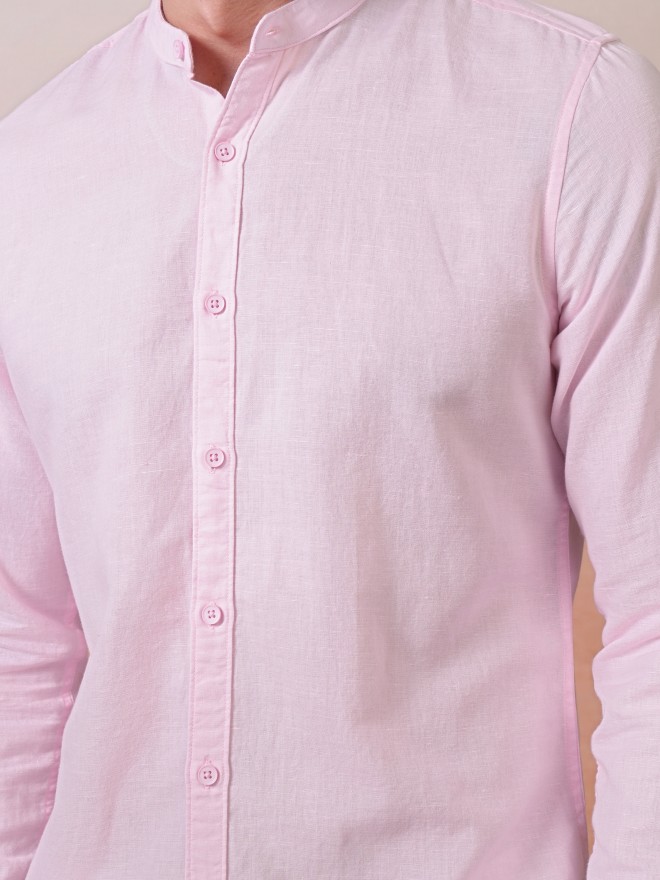 Locomotive Premium Men Light Pink Cotton Linen Solid Mandarin Collar Roll-Up Sleeve Casual Shirt