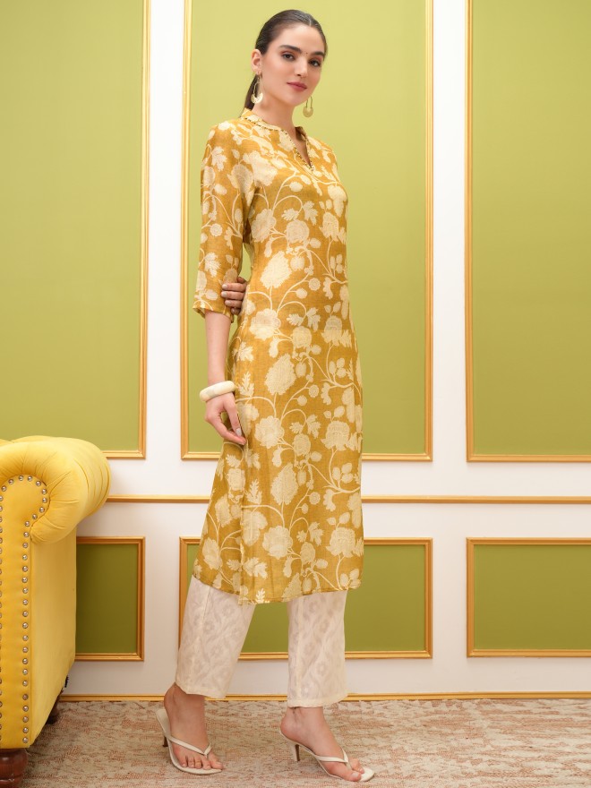 Vishudh Women Mustard Printed Straight Kurtas