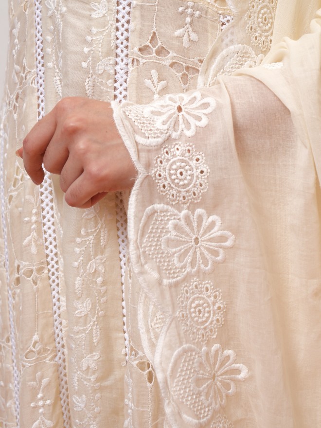 Vishudh Women Cream Embroidered Kurta With Trousers And Dupatta