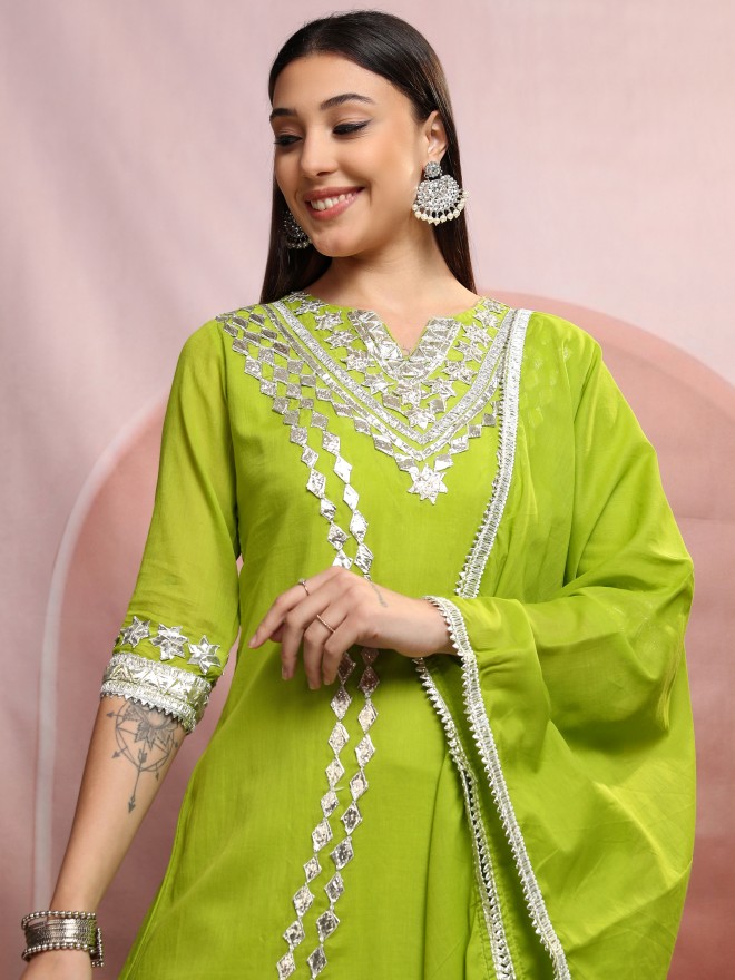 Vishudh Women Green Embroidered Kurta With Trousers And Dupatta