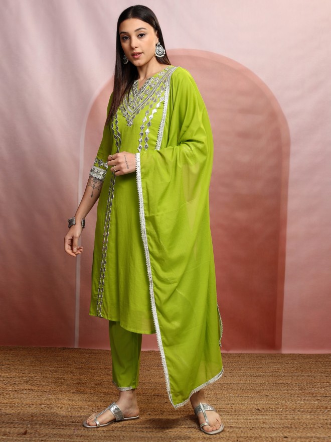 Vishudh Women Green Embroidered Kurta With Trousers And Dupatta