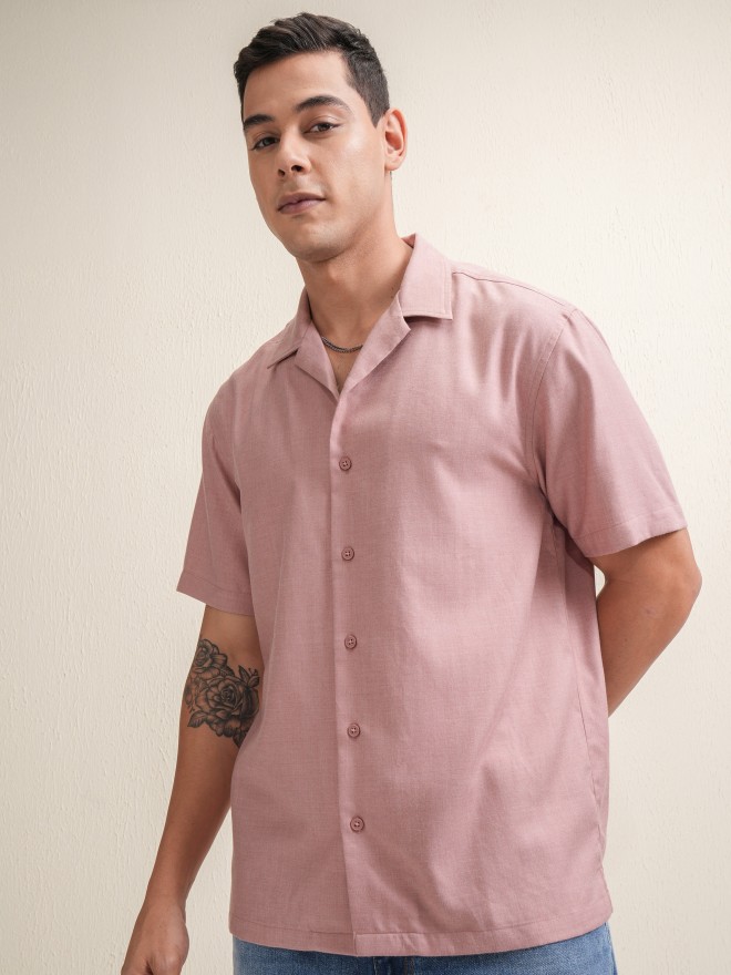 Locomotive Premium Men Pink Solid Relaxed Fit Casual Shirt