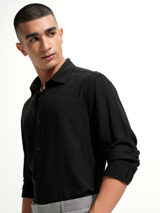 Buy Highlander Black Slim Fit Casual Shirt for Men Online at Rs.539 - Ketch