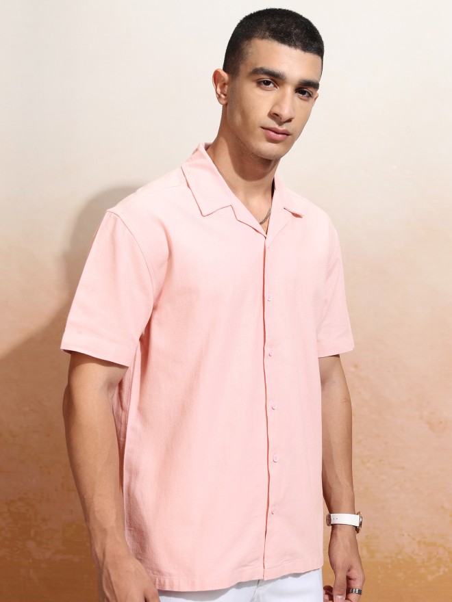 Highlander Men Pink Solid Relaxed Fit Casual Shirt