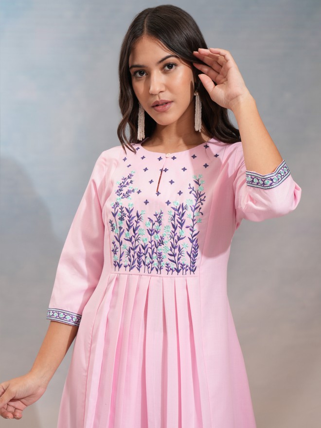 Vishudh Women Pink Embroidered A-Line Kurta